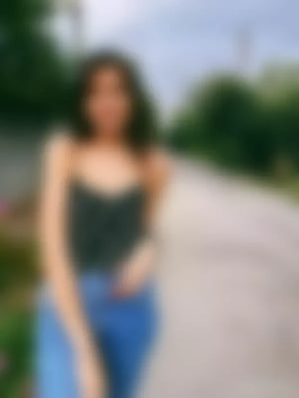 Oksana, 24